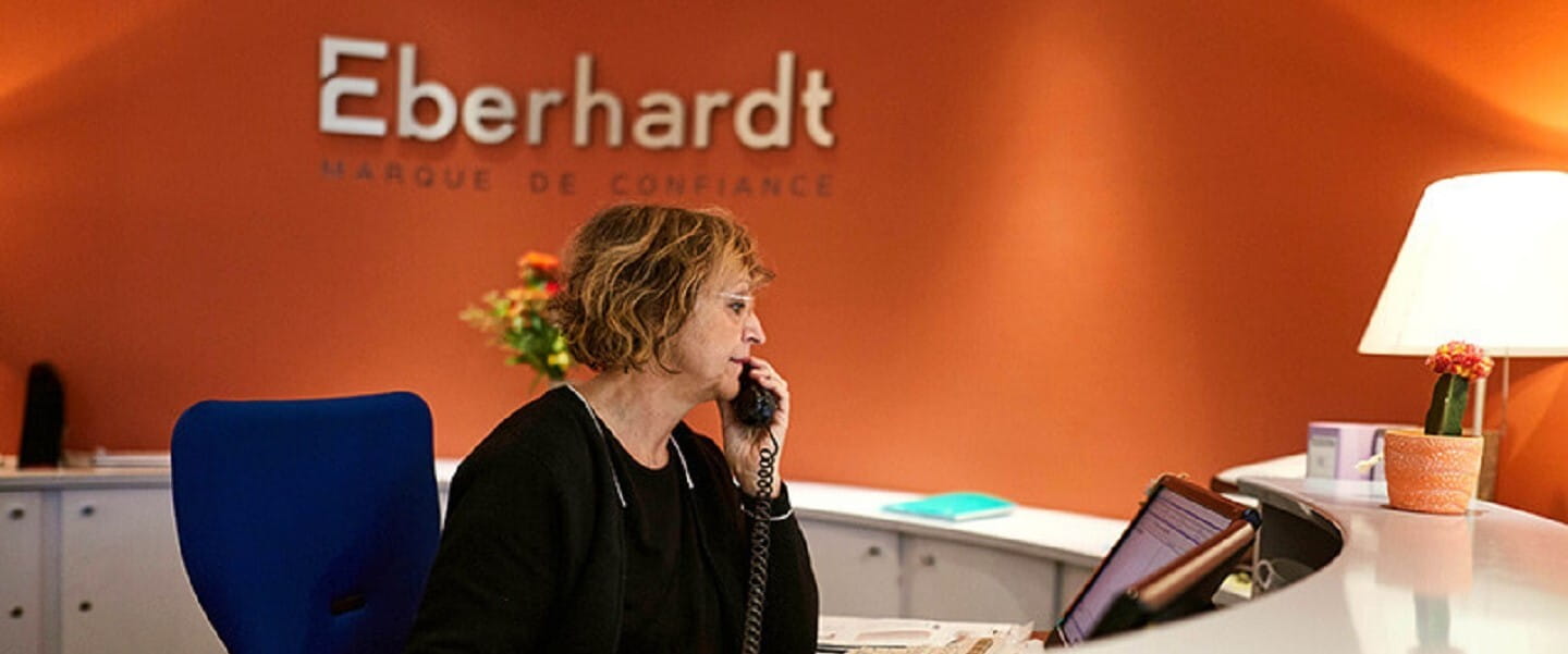 Eberhardt Lobby with a women wearing an headset