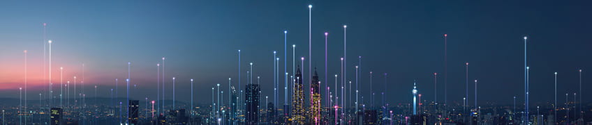 uno skyline della città di notte